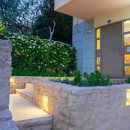 Nufaro - Center Retimno