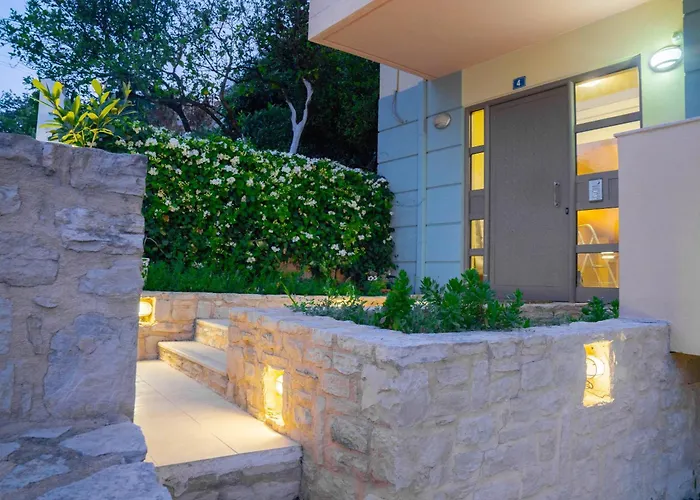 Nufaro - Center Retimno